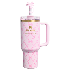 Stanley 1913 x LoveShackFancy Holiday Quencher® H2.0 FlowState™ Tumbler | 40 OZ